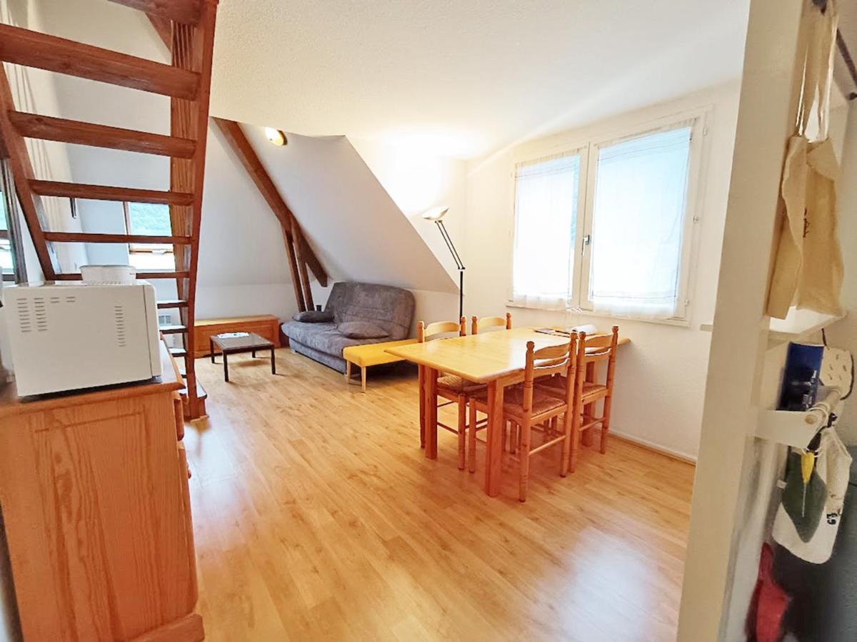 Chez Charlotte, T3 Duplex, Vue Montagne, Parking Gratuit, Ascenseur, 4 Personnes Apartment Bagneres-de-Luchon Bagian luar foto