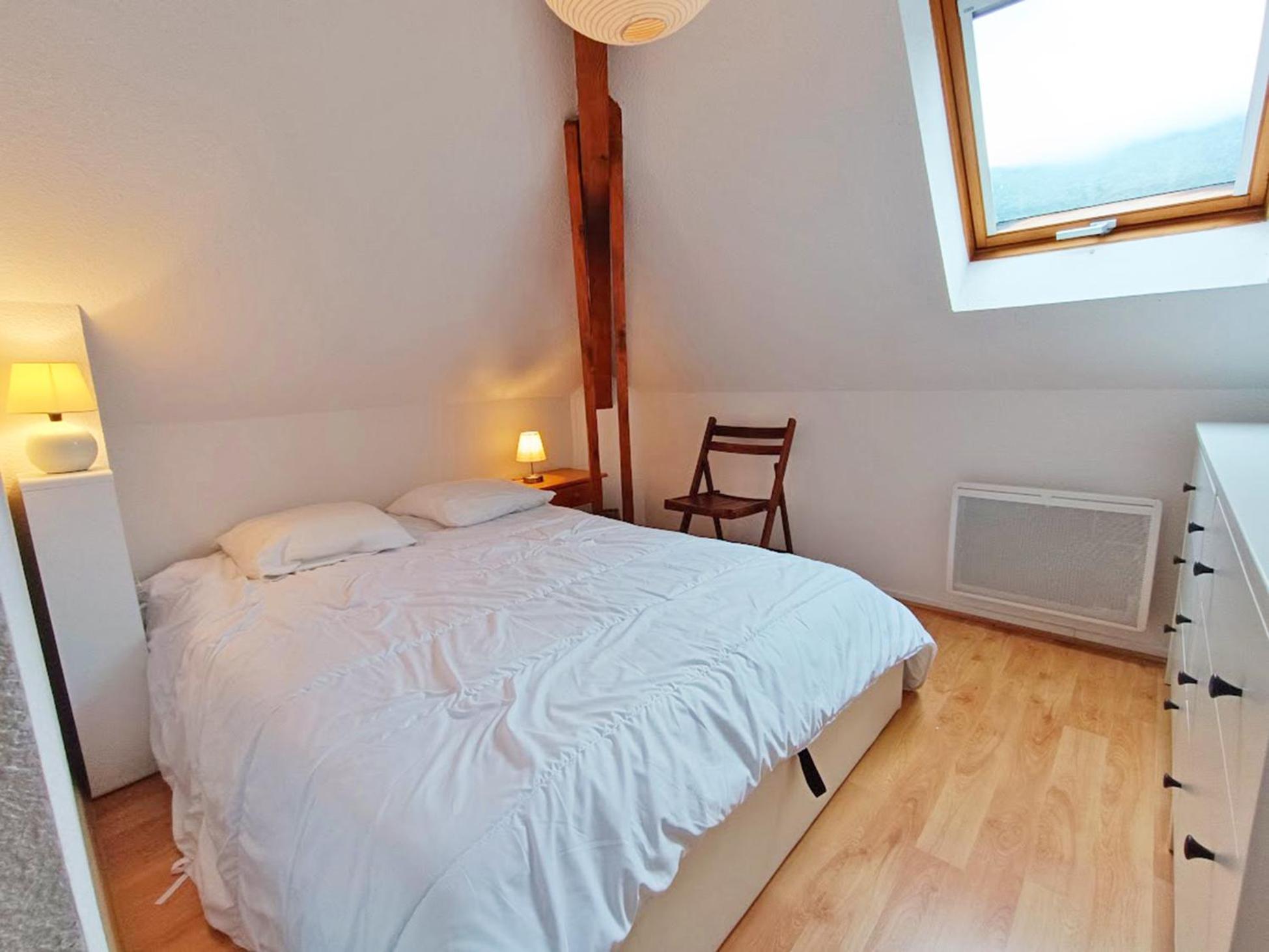 Chez Charlotte, T3 Duplex, Vue Montagne, Parking Gratuit, Ascenseur, 4 Personnes Apartment Bagneres-de-Luchon Bagian luar foto