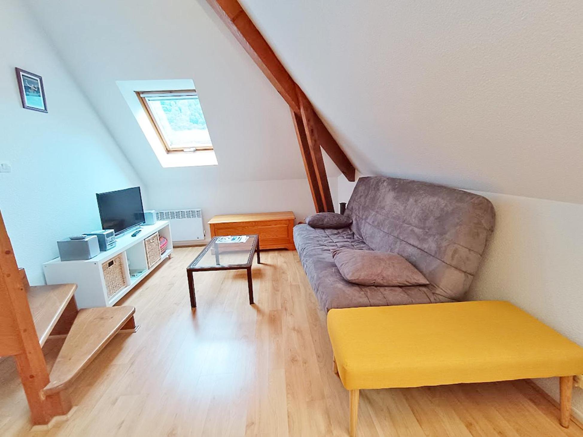 Chez Charlotte, T3 Duplex, Vue Montagne, Parking Gratuit, Ascenseur, 4 Personnes Apartment Bagneres-de-Luchon Bagian luar foto