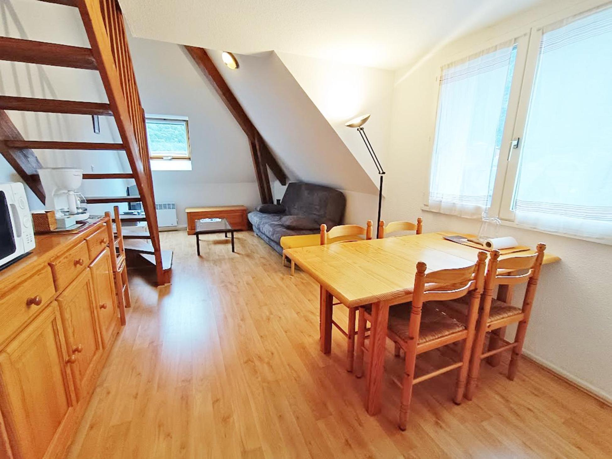 Chez Charlotte, T3 Duplex, Vue Montagne, Parking Gratuit, Ascenseur, 4 Personnes Apartment Bagneres-de-Luchon Bagian luar foto